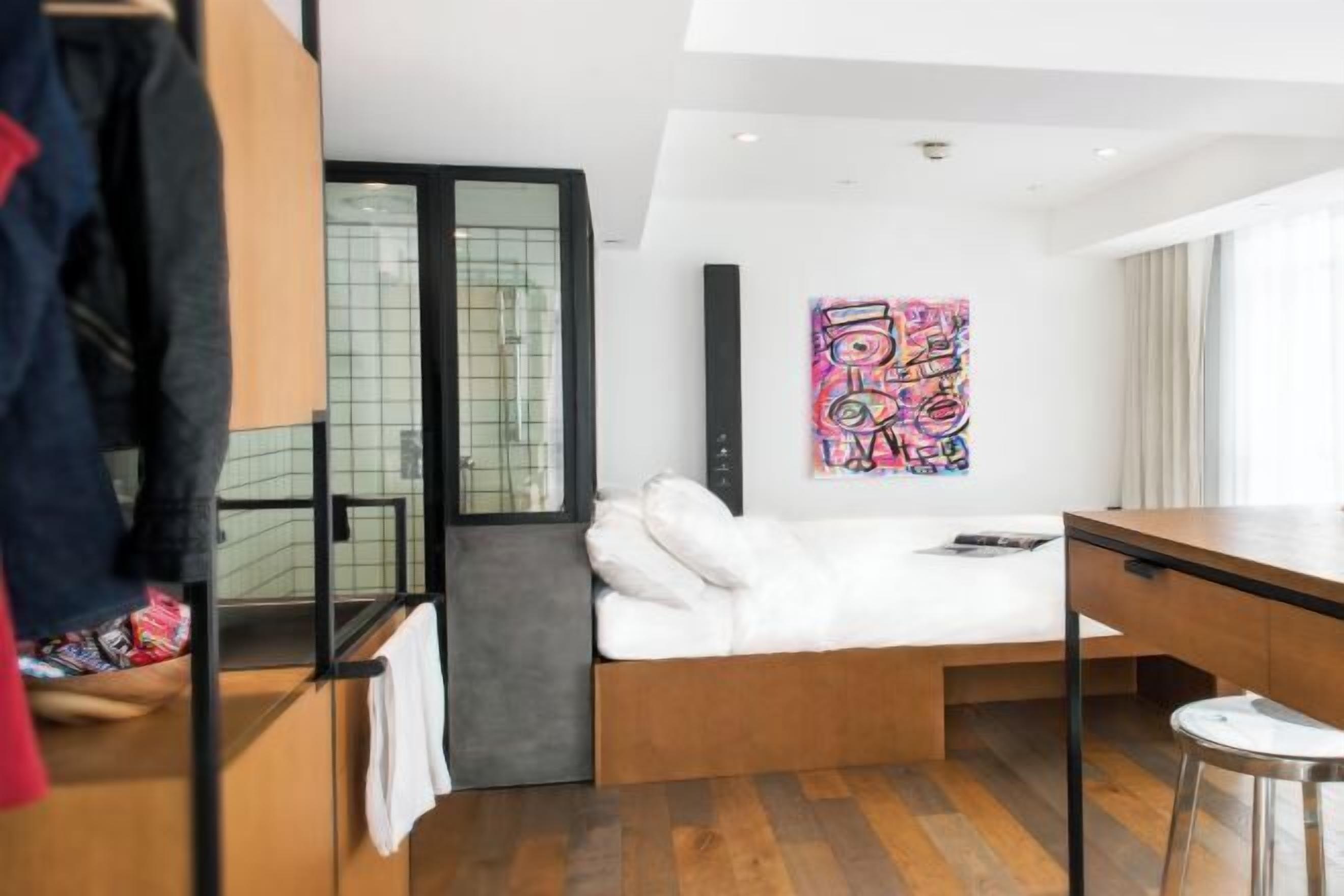 In-room safe, desk, iron/ironing board, free WiFi