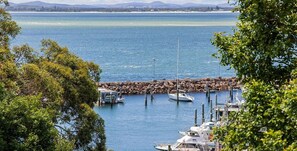 Marina - Wollomi Vues – amazing ocean views & close to the beach (Nelson Bay)