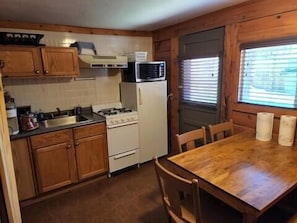 Fridge, microwave, oven, coffee/tea maker