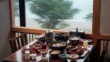 Ryokan dining