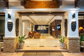 Front of property - Vongkhamsene Boutique Hotel (Vientiane)