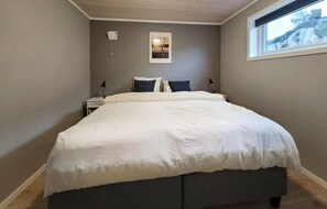 4 bedrooms, free WiFi