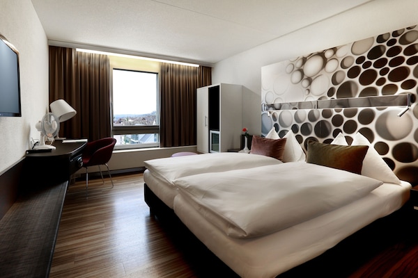 Superior Double or Twin Room | Down comforters, desk, free WiFi