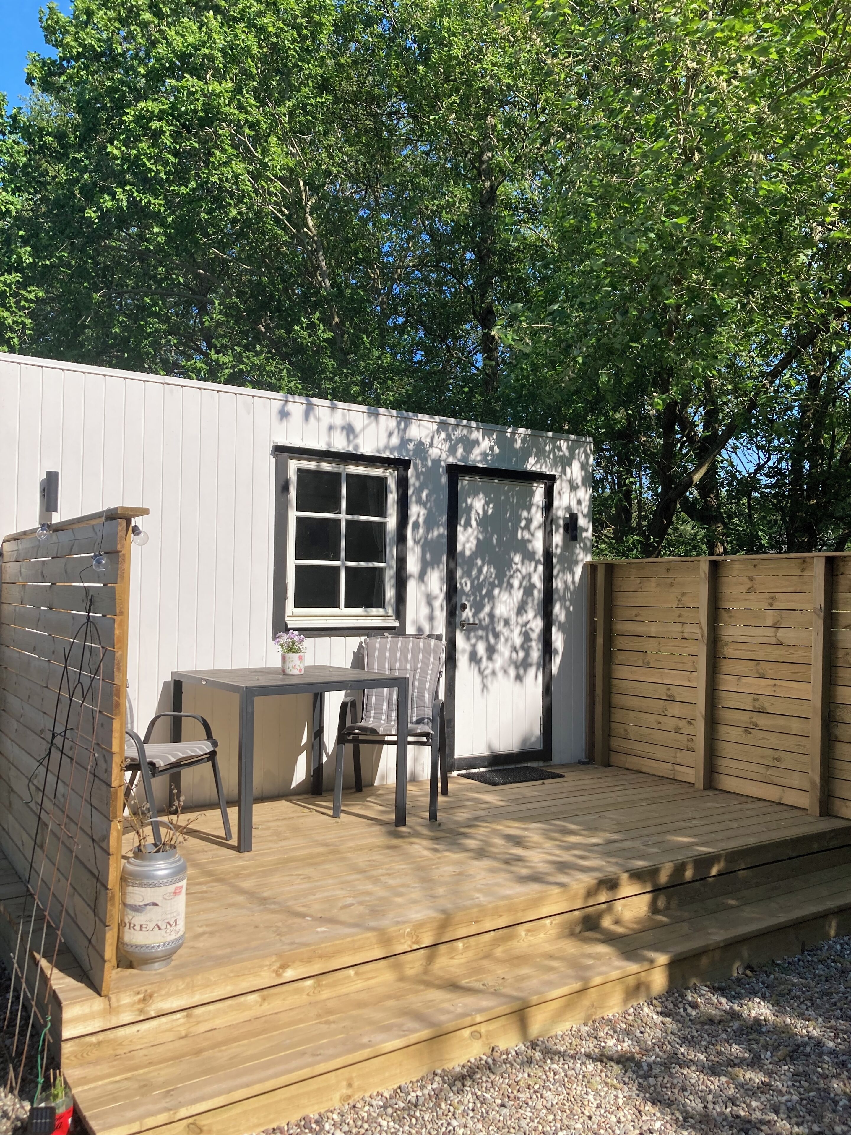 屋外ダイニングエリア