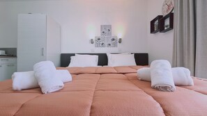 Free WiFi, bed sheets