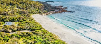 Oriole Bay of Fires - Experience beachfront living