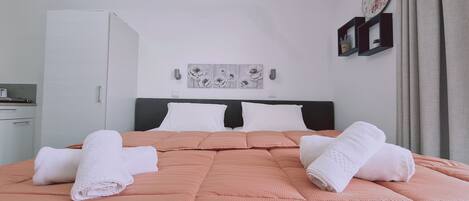Wifi gratis y ropa de cama