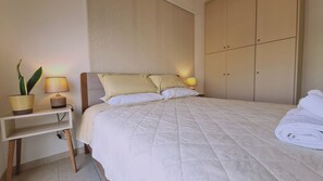 3 bedrooms, iron/ironing board, free WiFi, bed sheets