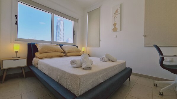 Iron/ironing board, free WiFi, bed sheets