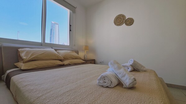 3 عدّة غرف نوم ومكواة/لوح كي وواي فاي مجانًا وملاءات أسرّة