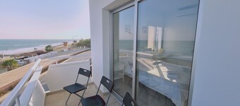 STAY Beach Wave Apartment