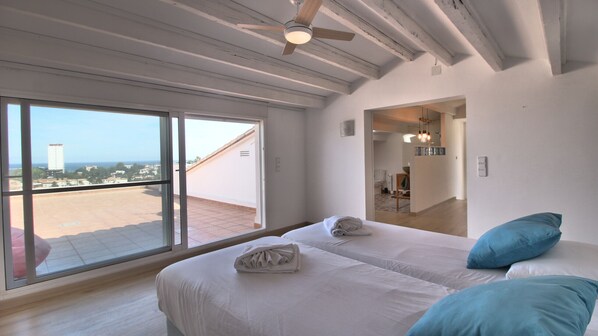 3 sovrum, strykjärn/strykbräda, gratis wi-fi och sängkläder