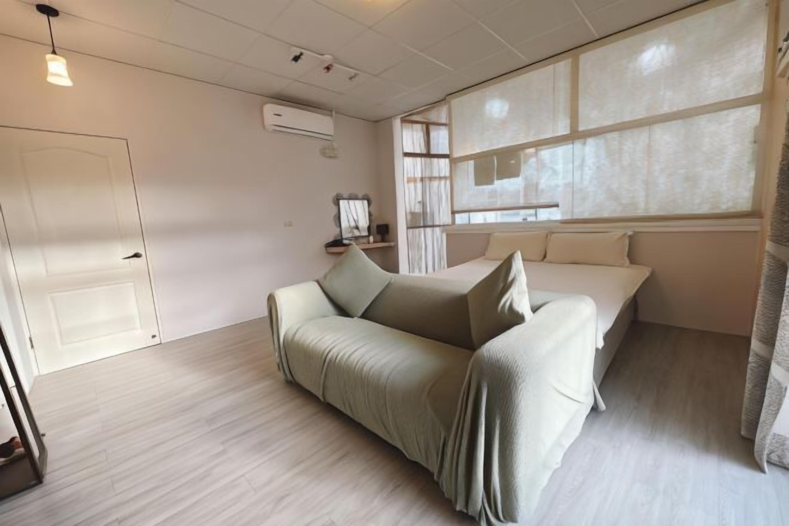 Individually furnished, free WiFi