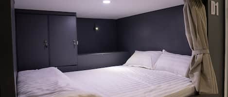 Deluxe Shared Dormitory, Mixed Dorm | Free WiFi
