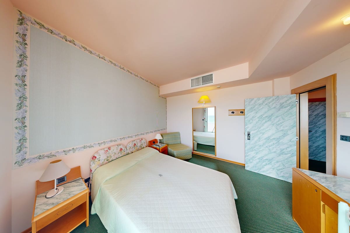 1 Schlafzimmer, Zimmersafe, Verdunkelungsvorhänge