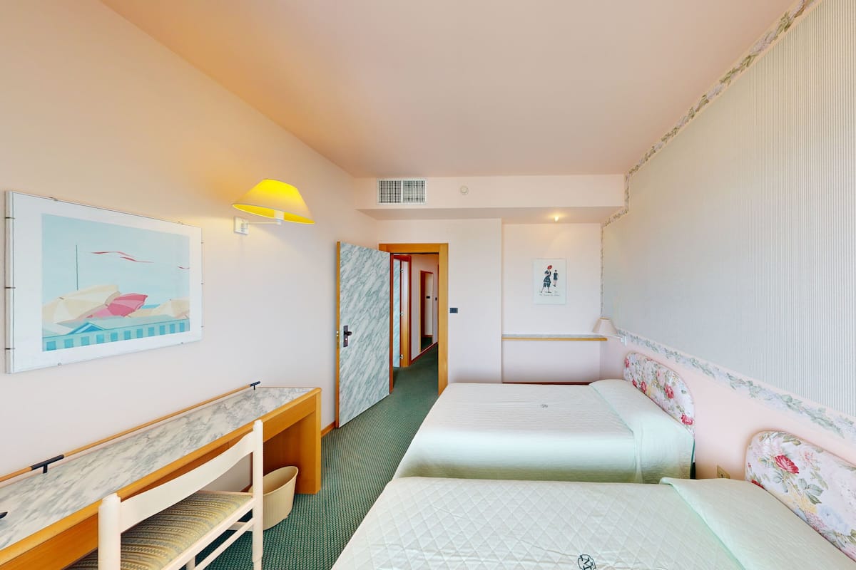 1 Schlafzimmer, Zimmersafe, Verdunkelungsvorhänge