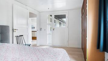 2 bedrooms, free WiFi