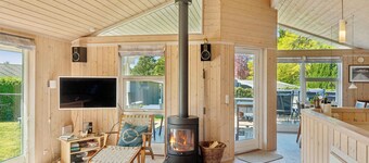 Cozy holiday home close to Marielyst beach