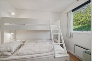 2 bedrooms, free WiFi