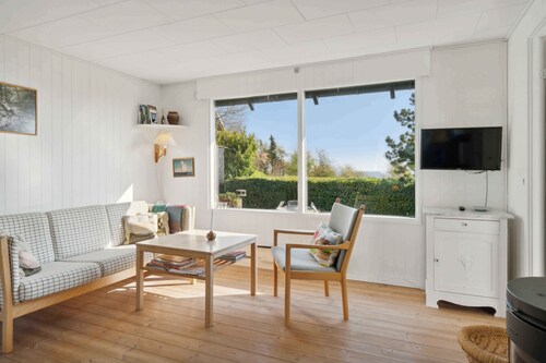 Idyllic holiday home near cliffs and beach