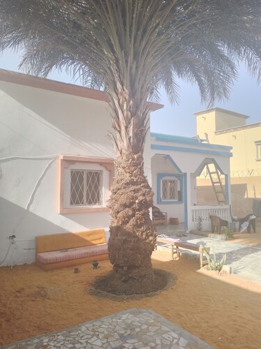 Typical mauritanian home in central Nouachott, cosy and quiet with garden
