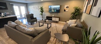 Vegas Oasis! Modern & Spacious 5 Bedroom 3 Bathroom Home with Pool Near LV Blvd 