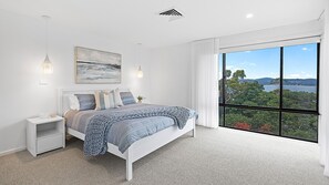 4 bedrooms, iron/ironing board, Internet, bed sheets - By The Bay - 66 Randall Dr (Salamander Bay)