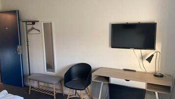 5 bilik tidur, meja, Wi-fi percuma