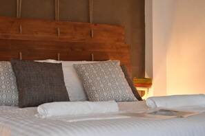 Deluxe kamer | Luxe beddengoed, donsdekens, bedden met traagschuimmatrassen