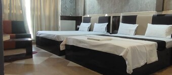 Goroomgo Hotel Tara Grand Road Puri