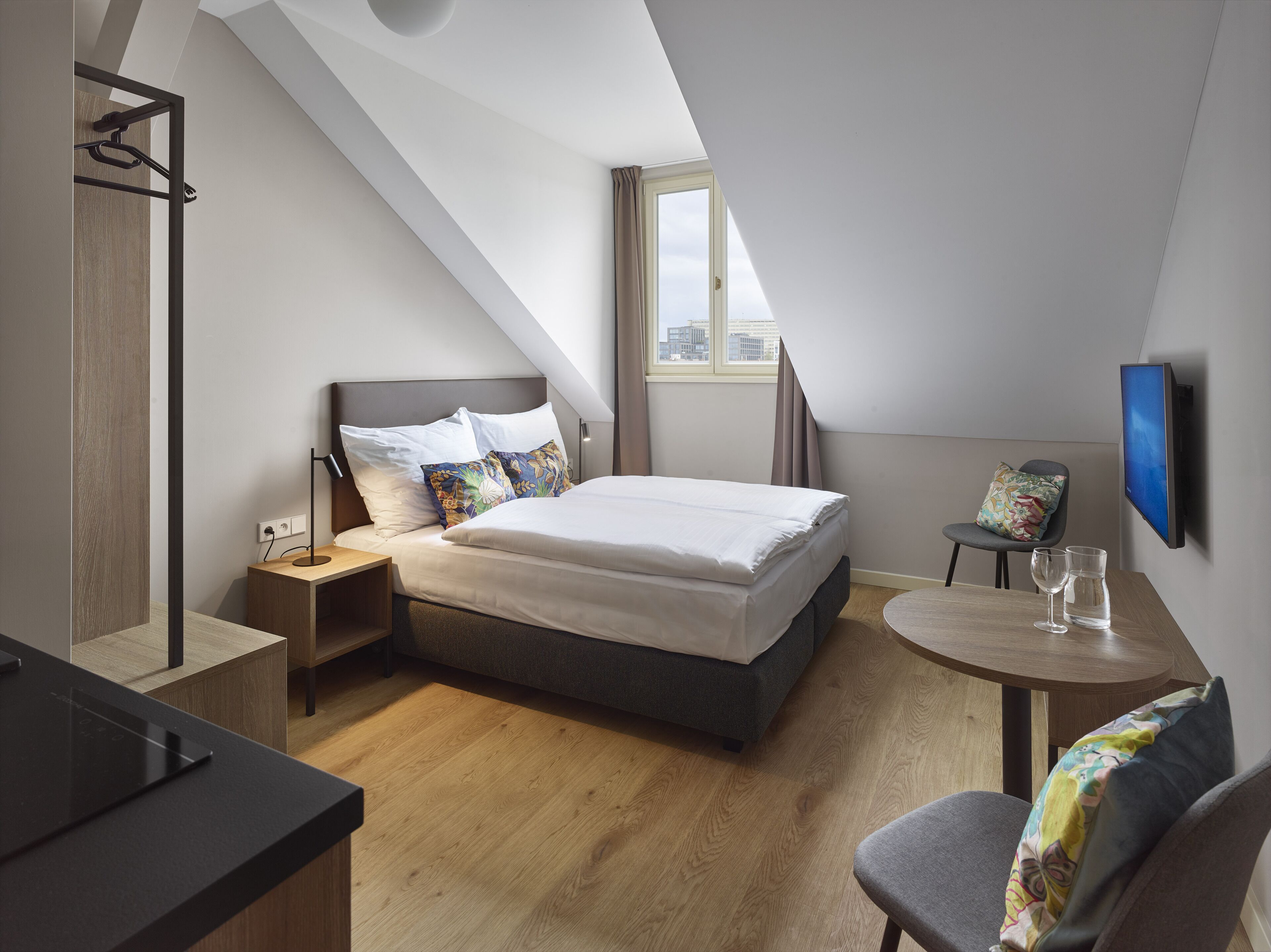Studio Apartment Attic | Cribs (free), WiFi (free), bed sheets
