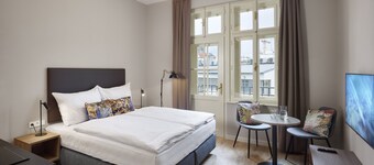 ฟรานซ์ โดย ไซท์เราม