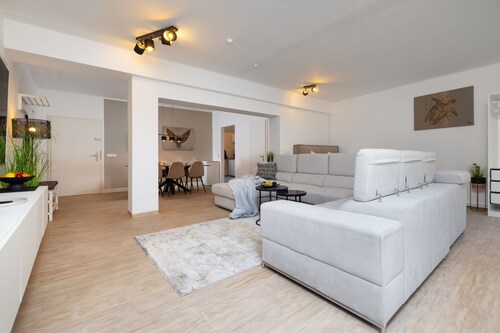 Primero City-Loftdomizil I 84 qm Terrasse 6P. I Innenstadt Rathaus Zentrum