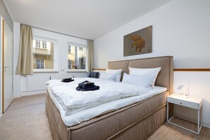 2 Schlafzimmer, Schreibtisch, Bügeleisen/Bügelbrett, kostenloses WLAN