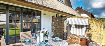 Exkl. Luxus-hausteil Unter Reet mit 4 Zimmern auf ca. 150 m², für bis zu 6 Pers