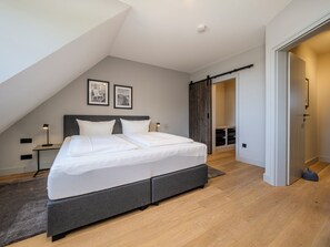 2 Schlafzimmer, Schreibtisch, Bügeleisen/Bügelbrett, kostenloses WLAN