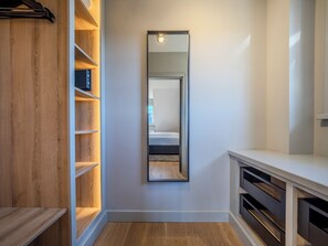 3 bedrooms, desk, iron/ironing board, free WiFi - Exkl. Luxus-hausteil Unter Reet mit 4 Zimmern auf ca. 150 m², für bis zu 6 Pers (Wenningstedt-Braderup (Sylt))