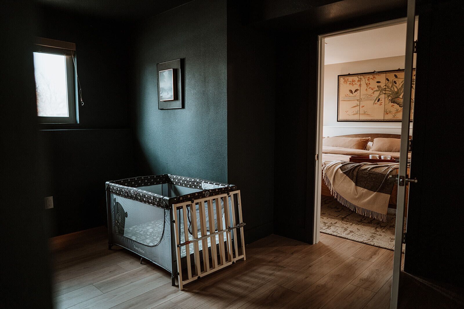 4 bedrooms, desk, iron/ironing board, travel cot