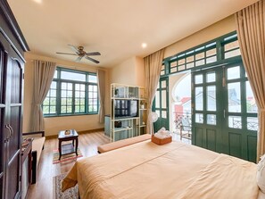 1 slaapkamer, een strijkplank/strijkijzer, wifi, beddengoed
