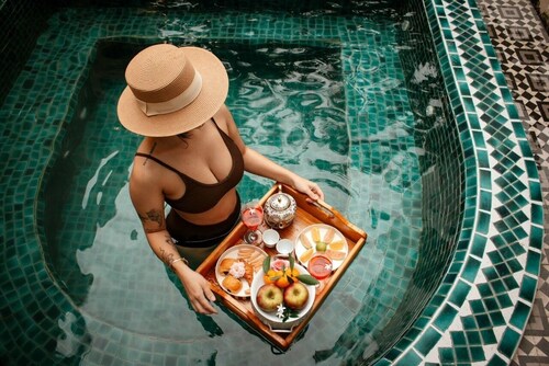 Studio apartment  Private bathtub, balcony, 45m2
