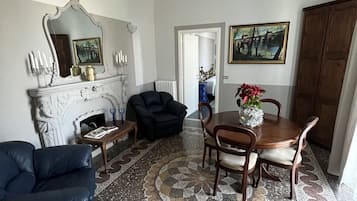 Suite Standard | Con arredamento individuale, tende oscuranti, insonorizzazione
