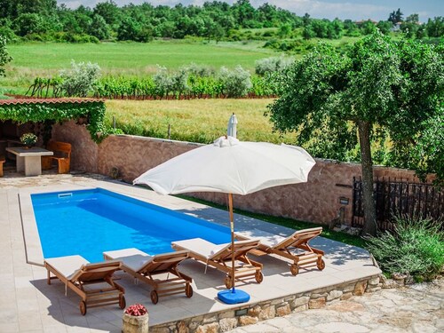 House Casa Piccola Barbici with pool in Porec, Istria