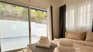 Apartment, 1 Bedroom, Accessible, Smoking | 1 bedroom