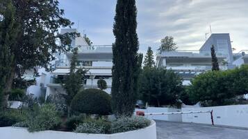 Apartment, 1 Bedroom, Accessible, Smoking | Front of property