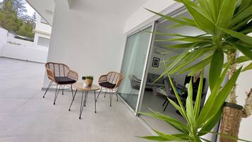 Apartment, 1 Bedroom, Accessible, Smoking | Exterior