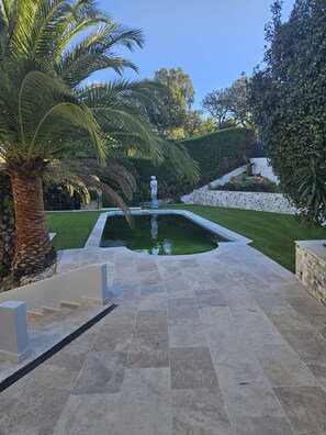 Pool - Appartement à Louer en Saisonnier Dans Notre Villa (Sainte-Maxime)