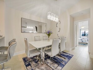 Dining - Beachside Bliss – Renovated Private Home in Sea Place Community with Resort (St. Augustine)