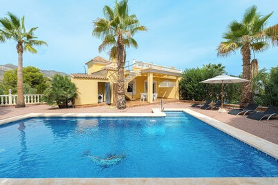 Villa Torrevella 4 bed 4 Bath Private Pool