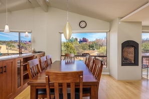 Dining - Cathedral Vista - Large Deck, BBQ, & Views (Sedona)
