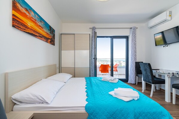 Accès à Internet, literie fournie